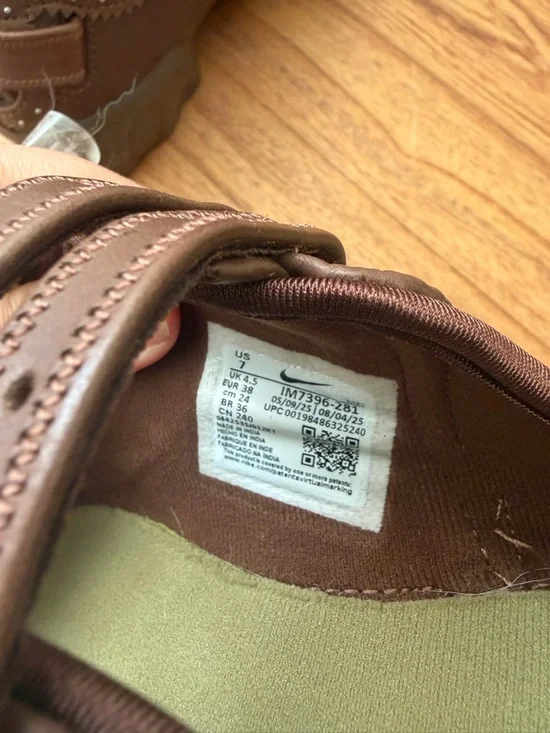 Nike Air Rift - Picture 6 of 6